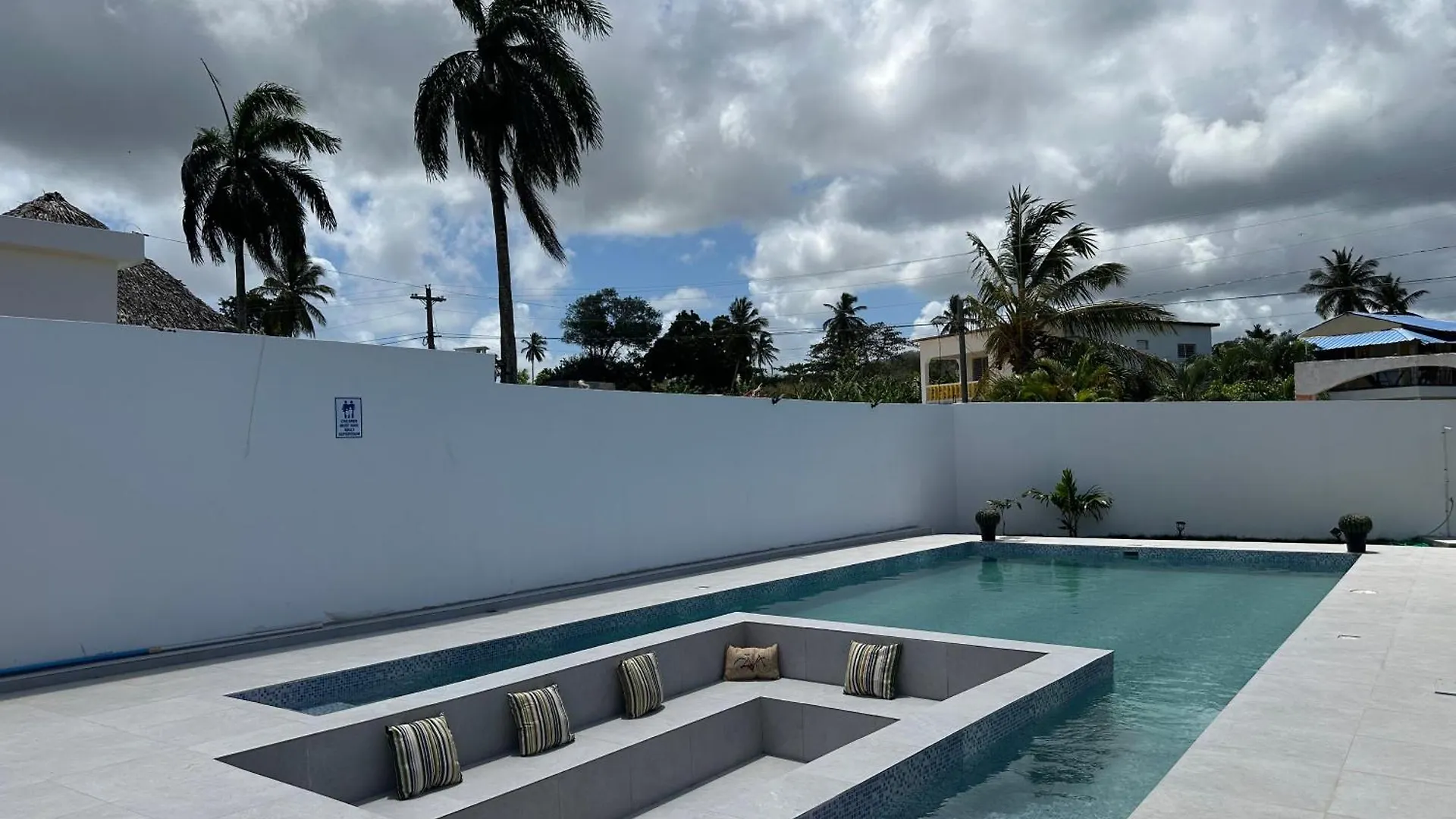 The Jhonson Villa Con Piscina En Лас-Галерас 0*,  Доминиканская Республика